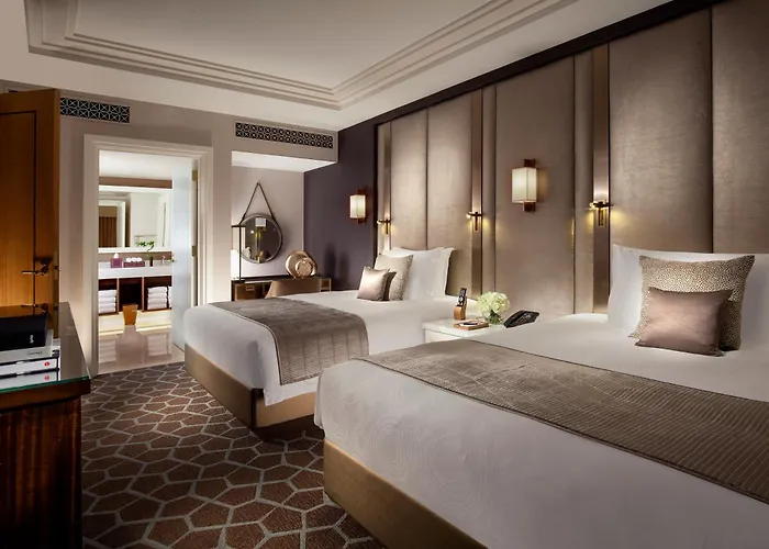 Hotel Paiza Lofts At Parisian 5*
