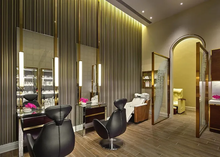 Paiza Lofts At Parisian Hotel 5*